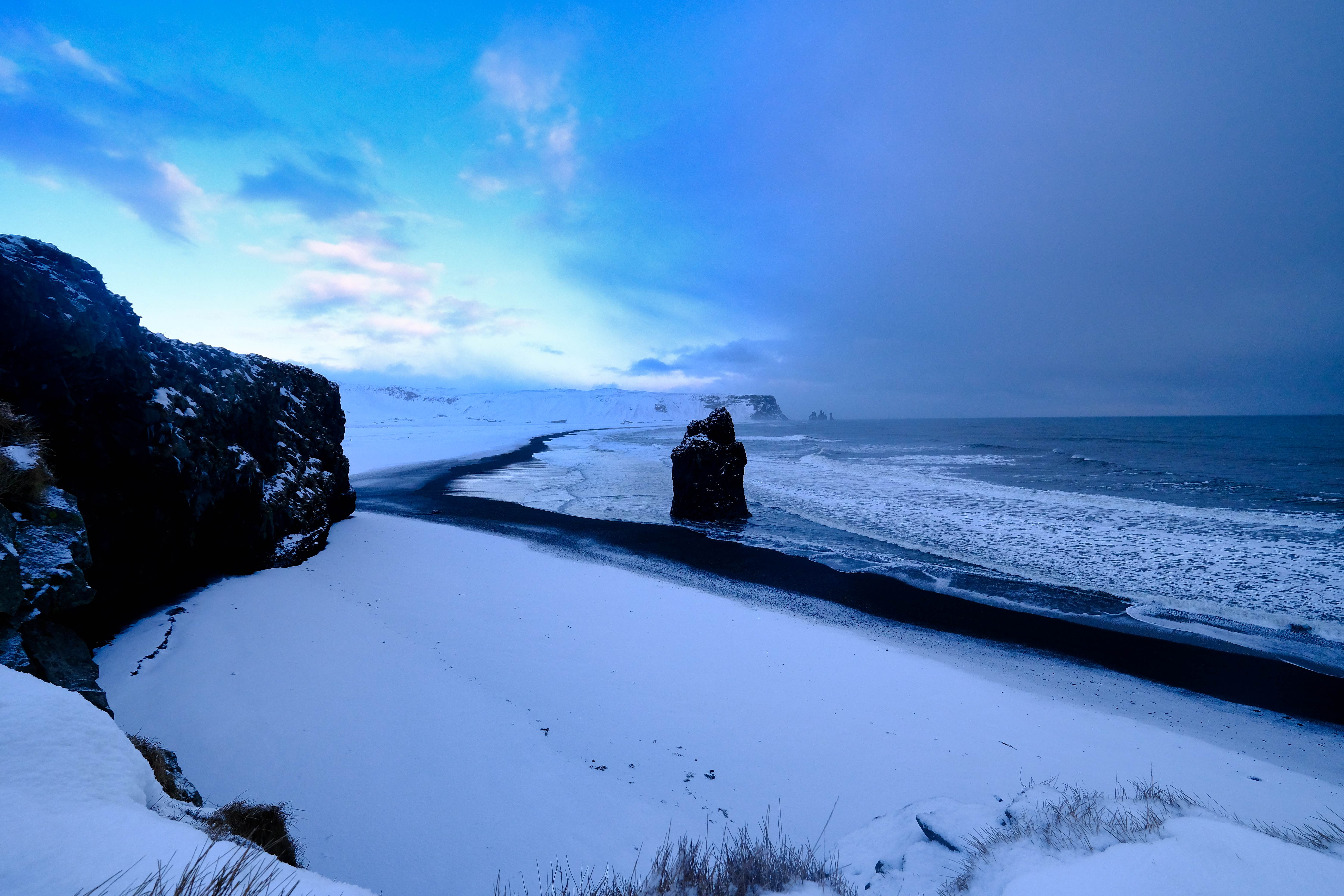 13-plage-Dyrholaey-sable-noir